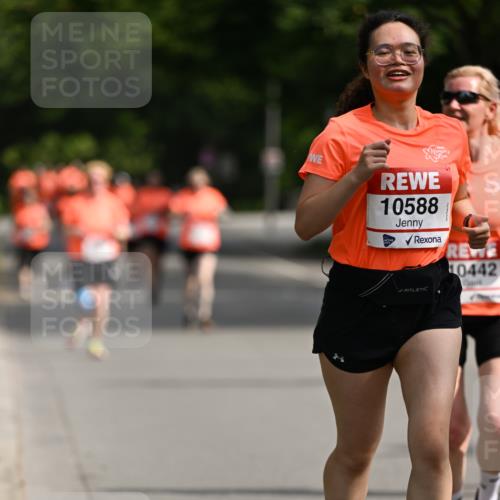 15.06.2025 - REWE Women's Run Dr. Thomas Lammeyer http://msf.ph/oto/7954441 15.06.2025 09:44:13 Laufen 10588, 10442 meine-sportfotos.de