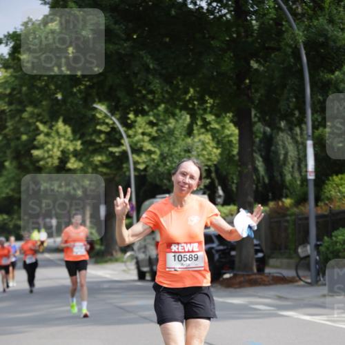 15.06.2025 - REWE Women's Run Jannik Wohlers http://msf.ph/oto/7954444 15.06.2025 08:49:39 Laufen 10589 meine-sportfotos.de