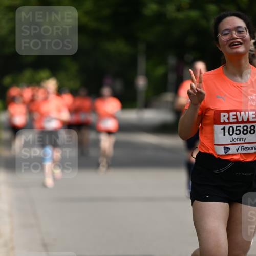 15.06.2025 - REWE Women's Run Dr. Thomas Lammeyer http://msf.ph/oto/7954445 15.06.2025 09:44:14 Laufen 10588 meine-sportfotos.de