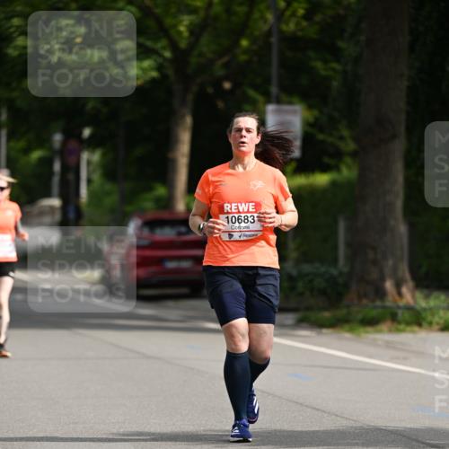 15.06.2025 - REWE Women's Run Dr. Thomas Lammeyer http://msf.ph/oto/7954465 15.06.2025 09:44:16 Laufen 10683 meine-sportfotos.de