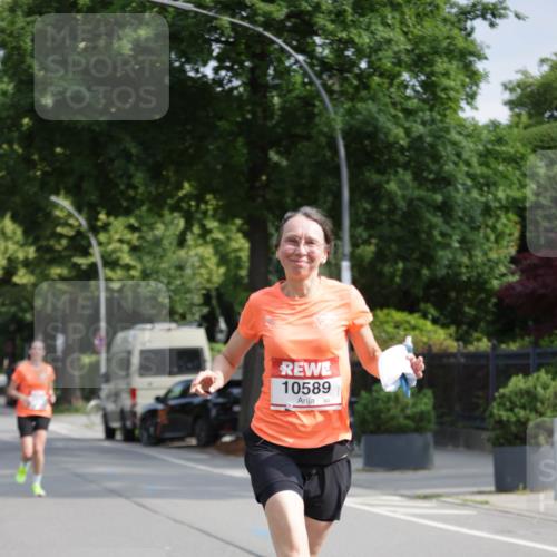15.06.2025 - REWE Women's Run Jannik Wohlers http://msf.ph/oto/7954473 15.06.2025 08:49:40 Laufen 10589 meine-sportfotos.de