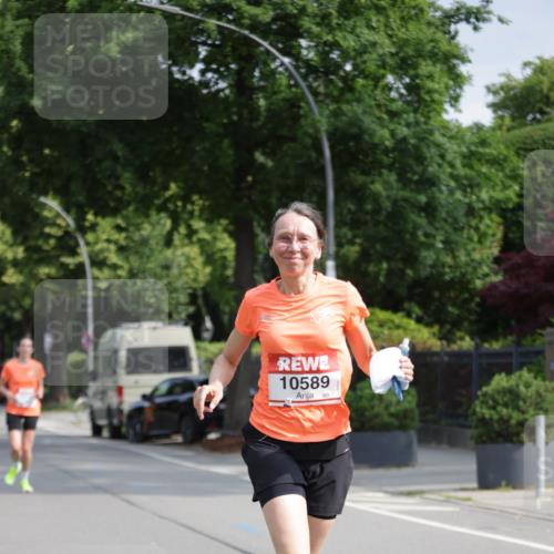 15.06.2025 - REWE Women's Run Jannik Wohlers http://msf.ph/oto/7954474 15.06.2025 08:49:40 Laufen 10589 meine-sportfotos.de