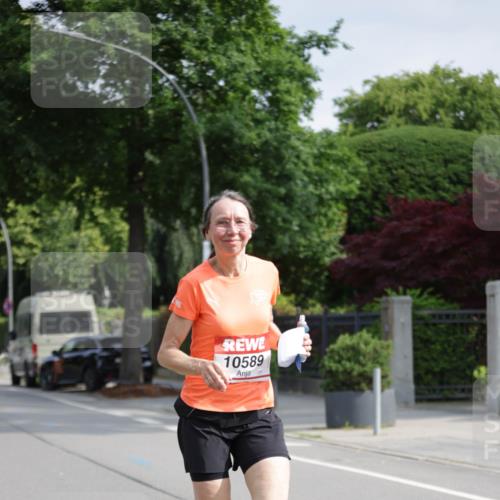 15.06.2025 - REWE Women's Run Jannik Wohlers http://msf.ph/oto/7954482 15.06.2025 08:49:40 Laufen 10589 meine-sportfotos.de