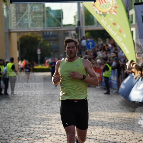13.06.2025 - Holstenköstenlauf Felixshl http://msf.ph/oto/7954485 13.06.2025 19:44:46 Laufen 2625, 3233, 3641 meine-sportfotos.de