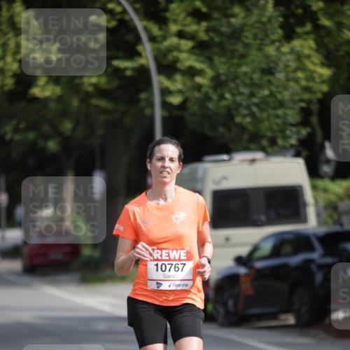 15.06.2025 - REWE Women's Run Jannik Wohlers http://msf.ph/oto/7954502 15.06.2025 08:49:42 Laufen 10767 meine-sportfotos.de