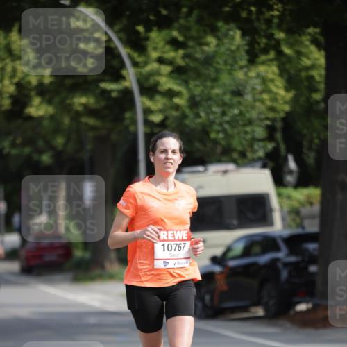 15.06.2025 - REWE Women's Run Jannik Wohlers http://msf.ph/oto/7954509 15.06.2025 08:49:42 Laufen 10767 meine-sportfotos.de