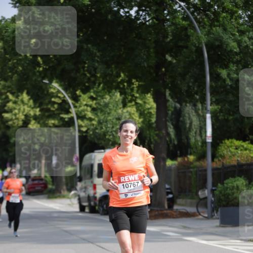 15.06.2025 - REWE Women's Run Jannik Wohlers http://msf.ph/oto/7954532 15.06.2025 08:49:44 Laufen 10767 meine-sportfotos.de