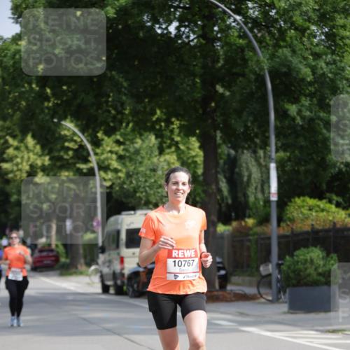 15.06.2025 - REWE Women's Run Jannik Wohlers http://msf.ph/oto/7954538 15.06.2025 08:49:44 Laufen 10767 meine-sportfotos.de