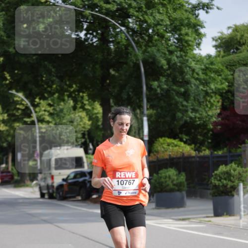 15.06.2025 - REWE Women's Run Jannik Wohlers http://msf.ph/oto/7954547 15.06.2025 08:49:44 Laufen 10767 meine-sportfotos.de