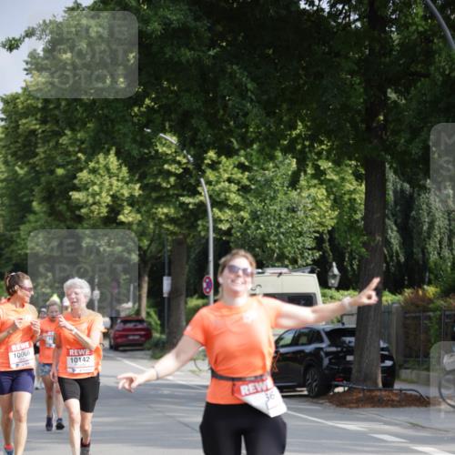 15.06.2025 - REWE Women's Run Jannik Wohlers http://msf.ph/oto/7954583 15.06.2025 08:49:48 Laufen 10666, 10142 meine-sportfotos.de