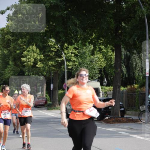 15.06.2025 - REWE Women's Run Jannik Wohlers http://msf.ph/oto/7954592 15.06.2025 08:49:48 Laufen 10, 10666, 10142 meine-sportfotos.de