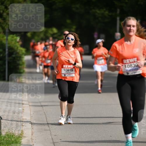 15.06.2025 - REWE Women's Run Dr. Thomas Lammeyer http://msf.ph/oto/7954596 15.06.2025 09:44:25 Laufen 10819, 10830 meine-sportfotos.de