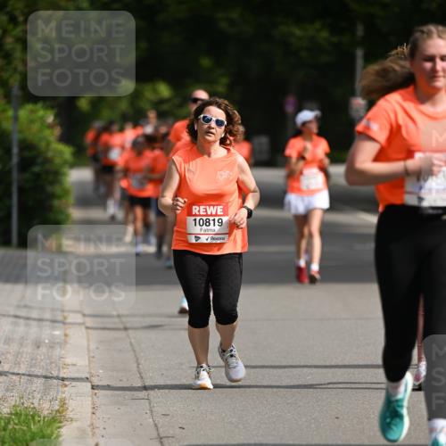 15.06.2025 - REWE Women's Run Dr. Thomas Lammeyer http://msf.ph/oto/7954601 15.06.2025 09:44:26 Laufen 10819 meine-sportfotos.de