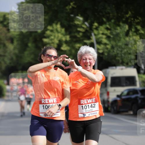 15.06.2025 - REWE Women's Run Jannik Wohlers http://msf.ph/oto/7954638 15.06.2025 08:49:51 Laufen 106, 10142 meine-sportfotos.de