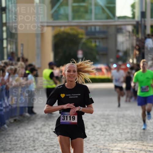 13.06.2025 - Holstenköstenlauf Felixshl http://msf.ph/oto/7954640 13.06.2025 19:44:55 Laufen 2623, 3082, 3119, 3233, 3885 meine-sportfotos.de
