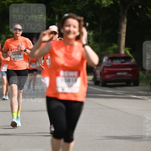 15.06.2025 - REWE Women's Run Dr. Thomas Lammeyer http://msf.ph/oto/7954641 15.06.2025 09:44:29 Laufen 10099 meine-sportfotos.de
