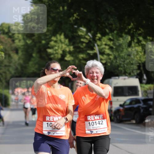15.06.2025 - REWE Women's Run Jannik Wohlers http://msf.ph/oto/7954642 15.06.2025 08:49:51 Laufen 10, 10, 10142 meine-sportfotos.de