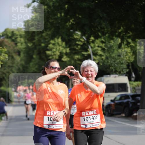 15.06.2025 - REWE Women's Run Jannik Wohlers http://msf.ph/oto/7954644 15.06.2025 08:49:51 Laufen 10, 10142 meine-sportfotos.de