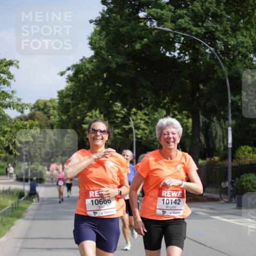 15.06.2025 - REWE Women's Run Jannik Wohlers http://msf.ph/oto/7954661 15.06.2025 08:49:52 Laufen 10666, 10142 meine-sportfotos.de