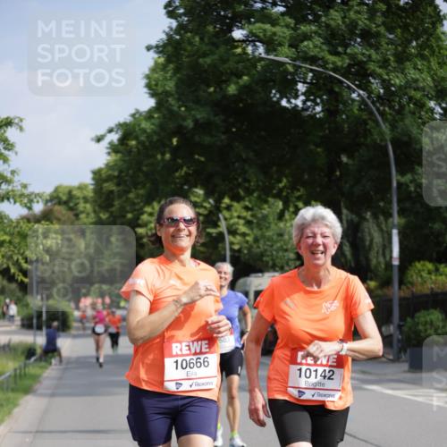 15.06.2025 - REWE Women's Run Jannik Wohlers http://msf.ph/oto/7954669 15.06.2025 08:49:52 Laufen 10666, 503, 10142 meine-sportfotos.de