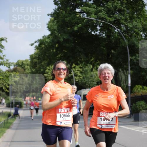15.06.2025 - REWE Women's Run Jannik Wohlers http://msf.ph/oto/7954672 15.06.2025 08:49:52 Laufen 10666, 102 meine-sportfotos.de