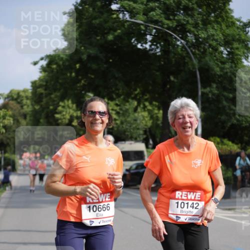 15.06.2025 - REWE Women's Run Jannik Wohlers http://msf.ph/oto/7954680 15.06.2025 08:49:52 Laufen 10666, 10142 meine-sportfotos.de