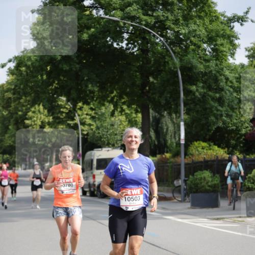 15.06.2025 - REWE Women's Run Jannik Wohlers http://msf.ph/oto/7954685 15.06.2025 08:49:54 Laufen 0780, 10503 meine-sportfotos.de