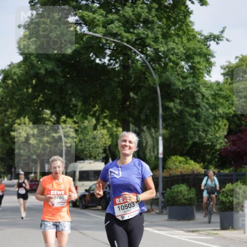 15.06.2025 - REWE Women's Run Jannik Wohlers http://msf.ph/oto/7954694 15.06.2025 08:49:54 Laufen 2, 0780, 10503 meine-sportfotos.de
