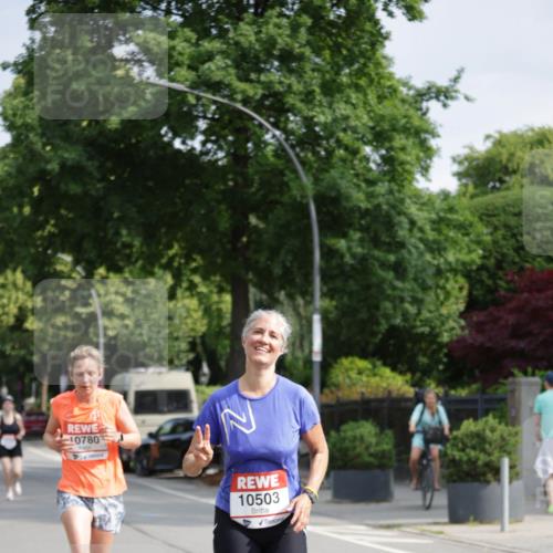 15.06.2025 - REWE Women's Run Jannik Wohlers http://msf.ph/oto/7954697 15.06.2025 08:49:54 Laufen 10780, 10503 meine-sportfotos.de