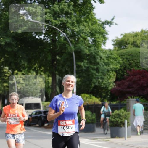 15.06.2025 - REWE Women's Run Jannik Wohlers http://msf.ph/oto/7954700 15.06.2025 08:49:54 Laufen 10780, 10503 meine-sportfotos.de
