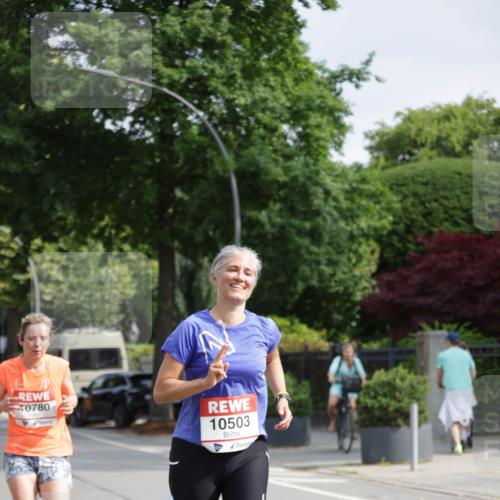 15.06.2025 - REWE Women's Run Jannik Wohlers http://msf.ph/oto/7954703 15.06.2025 08:49:54 Laufen 0780, 10503 meine-sportfotos.de