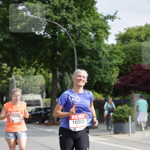 15.06.2025 - REWE Women's Run Jannik Wohlers http://msf.ph/oto/7954705 15.06.2025 08:49:54 Laufen 0780, 10503 meine-sportfotos.de