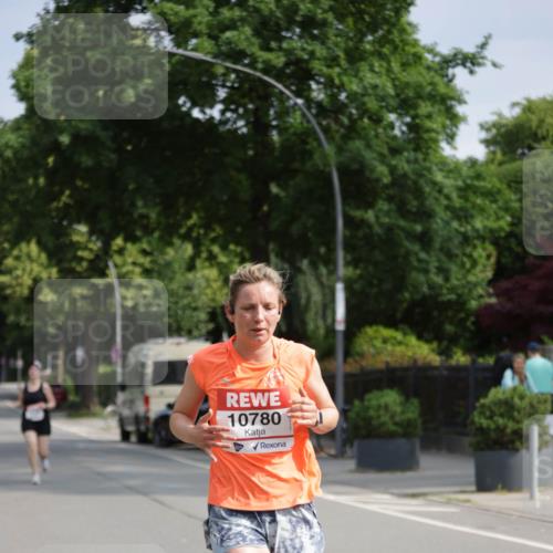 15.06.2025 - REWE Women's Run Jannik Wohlers http://msf.ph/oto/7954724 15.06.2025 08:49:55 Laufen 10780 meine-sportfotos.de