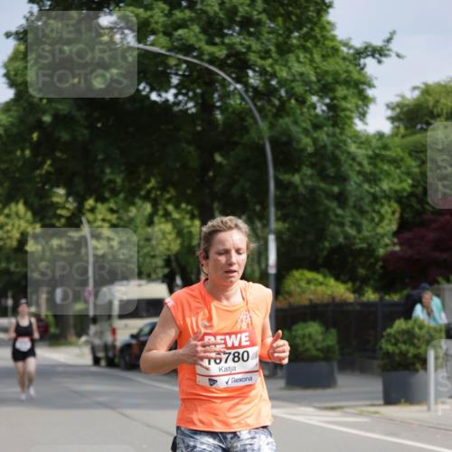 15.06.2025 - REWE Women's Run Jannik Wohlers http://msf.ph/oto/7954728 15.06.2025 08:49:55 Laufen 6780 meine-sportfotos.de
