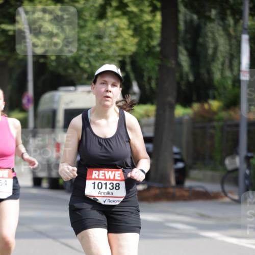 15.06.2025 - REWE Women's Run Jannik Wohlers http://msf.ph/oto/7954746 15.06.2025 08:50:00 Laufen 64, 10138 meine-sportfotos.de