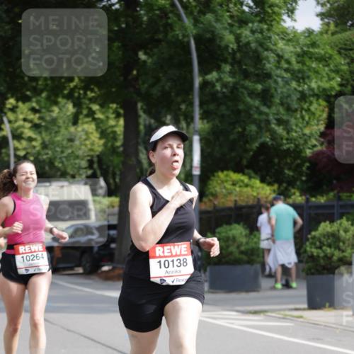 15.06.2025 - REWE Women's Run Jannik Wohlers http://msf.ph/oto/7954770 15.06.2025 08:50:01 Laufen 10264, 10138 meine-sportfotos.de
