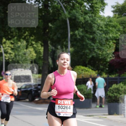15.06.2025 - REWE Women's Run Jannik Wohlers http://msf.ph/oto/7954802 15.06.2025 08:50:02 Laufen 10264 meine-sportfotos.de