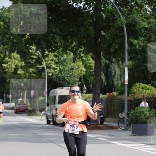 15.06.2025 - REWE Women's Run Jannik Wohlers http://msf.ph/oto/7954820 15.06.2025 08:50:03 Laufen 10510 meine-sportfotos.de