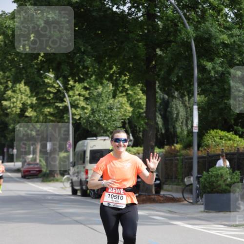 15.06.2025 - REWE Women's Run Jannik Wohlers http://msf.ph/oto/7954822 15.06.2025 08:50:03 Laufen 10510 meine-sportfotos.de