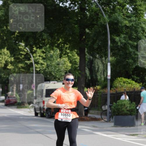 15.06.2025 - REWE Women's Run Jannik Wohlers http://msf.ph/oto/7954826 15.06.2025 08:50:03 Laufen 10510 meine-sportfotos.de