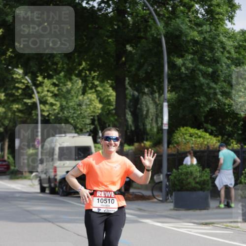15.06.2025 - REWE Women's Run Jannik Wohlers http://msf.ph/oto/7954832 15.06.2025 08:50:04 Laufen 10510 meine-sportfotos.de