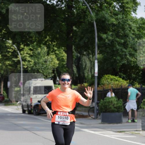 15.06.2025 - REWE Women's Run Jannik Wohlers http://msf.ph/oto/7954834 15.06.2025 08:50:04 Laufen 10510 meine-sportfotos.de
