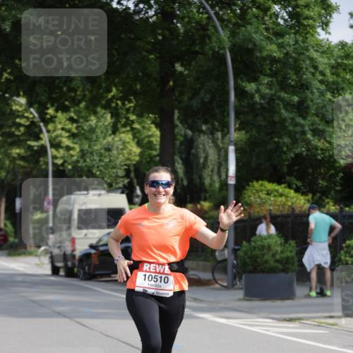 15.06.2025 - REWE Women's Run Jannik Wohlers http://msf.ph/oto/7954837 15.06.2025 08:50:04 Laufen 10510 meine-sportfotos.de