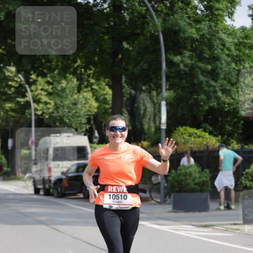 15.06.2025 - REWE Women's Run Jannik Wohlers http://msf.ph/oto/7954840 15.06.2025 08:50:04 Laufen 10510 meine-sportfotos.de