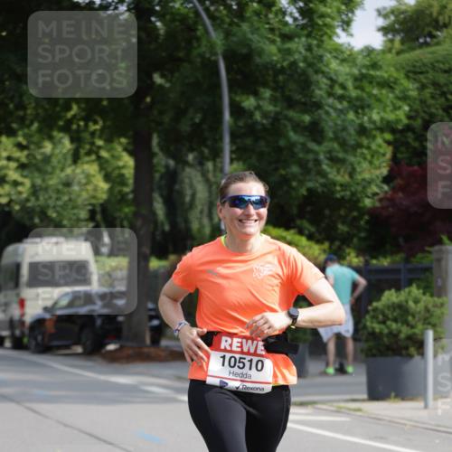 15.06.2025 - REWE Women's Run Jannik Wohlers http://msf.ph/oto/7954860 15.06.2025 08:50:04 Laufen 10510 meine-sportfotos.de