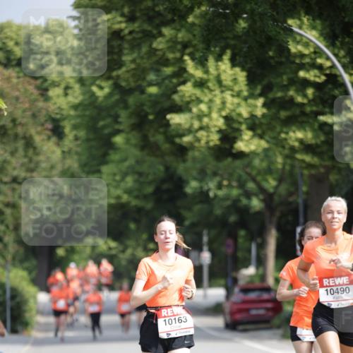15.06.2025 - REWE Women's Run Jannik Wohlers http://msf.ph/oto/7954870 15.06.2025 08:50:14 Laufen 10163, 10490 meine-sportfotos.de