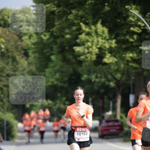 15.06.2025 - REWE Women's Run Jannik Wohlers http://msf.ph/oto/7954878 15.06.2025 08:50:14 Laufen 10163 meine-sportfotos.de