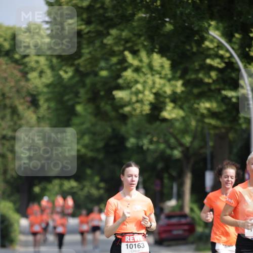 15.06.2025 - REWE Women's Run Jannik Wohlers http://msf.ph/oto/7954885 15.06.2025 08:50:14 Laufen 10163 meine-sportfotos.de