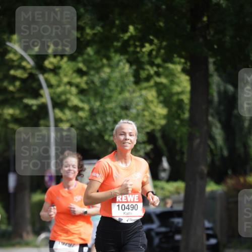 15.06.2025 - REWE Women's Run Jannik Wohlers http://msf.ph/oto/7954901 15.06.2025 08:50:16 Laufen 0797, 10490 meine-sportfotos.de