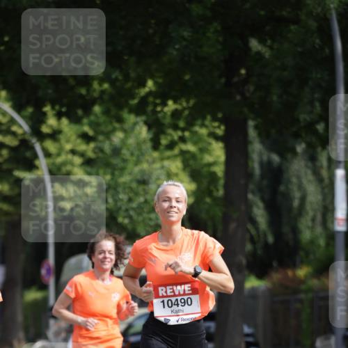 15.06.2025 - REWE Women's Run Jannik Wohlers http://msf.ph/oto/7954914 15.06.2025 08:50:16 Laufen 10490 meine-sportfotos.de
